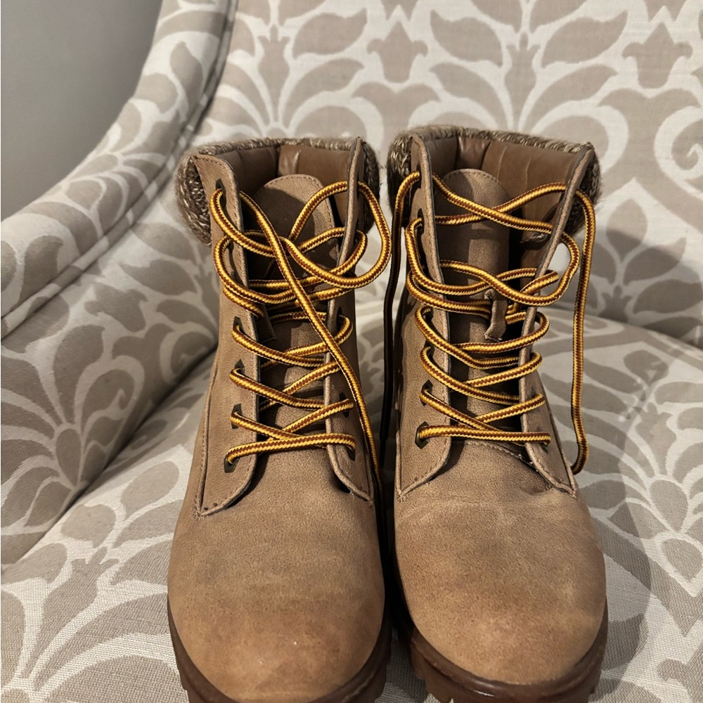 Women's Tan Lace-Up Boots